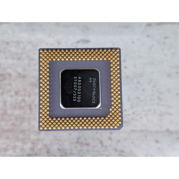 Intel Pentium 100 A8050210 SY007 E0 CPU Processor Socket 5 Socket 7 NO FDIV BUG - Picture 2 of 5